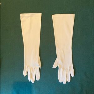 Elegant Long White Vintage Gloves